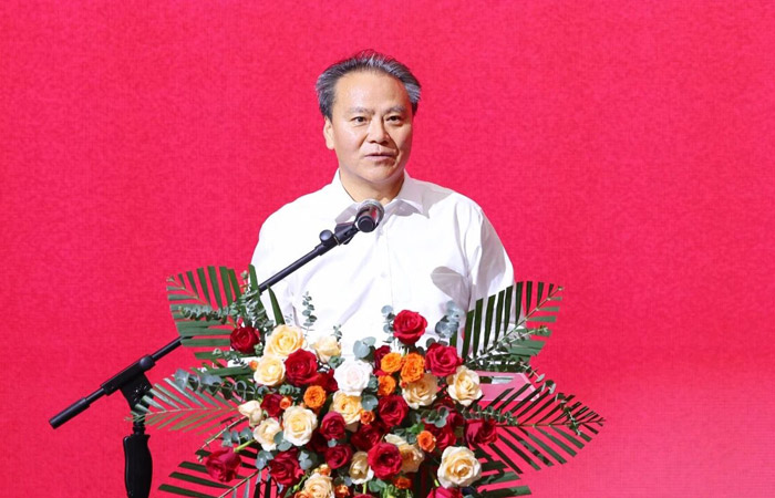 “丹青赤子——英雄模范肖像艺术展”在鲁迅美术学院开幕 “丹青赤子——英雄模范肖像艺术展”在鲁迅美术学院开幕